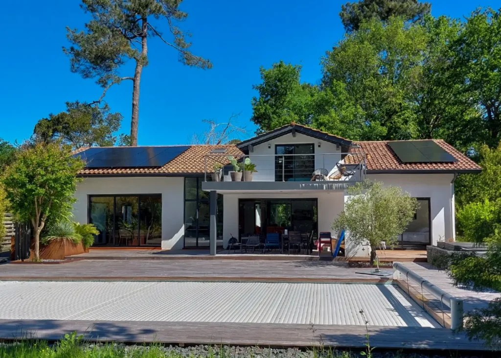 Installation photovoltaïque 8,925 kWc à Anglet (64600) par Adekwatts Pyrénées-Atlantiques