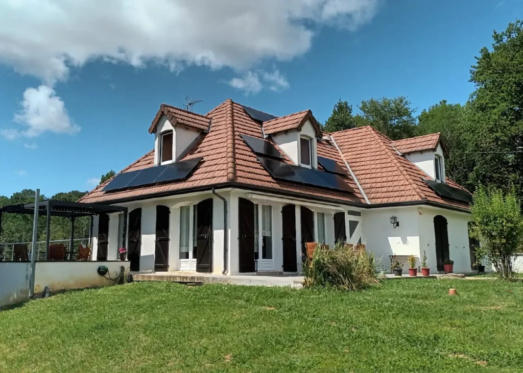 Installation solaire résidentielle 5,95 kWc à Pouillon (40350) par Adekwatts Pyrénées-Atlantiques