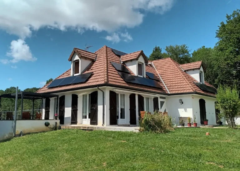 Installation solaire résidentielle 5,95 kWc à Pouillon (40350) par Adekwatts Pyrénées-Atlantiques