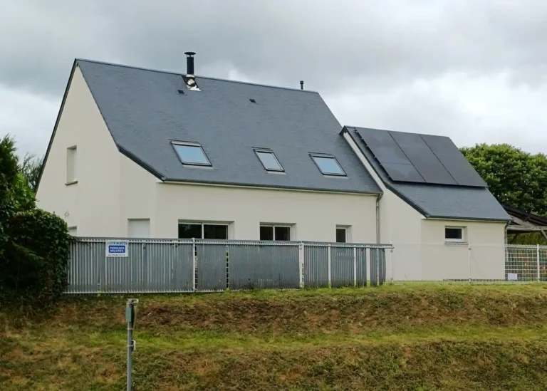 Installation photovoltaïque 3,83 kWc à La Meurdraquière (50510) par Adekwatts Ille-et-Vilaine