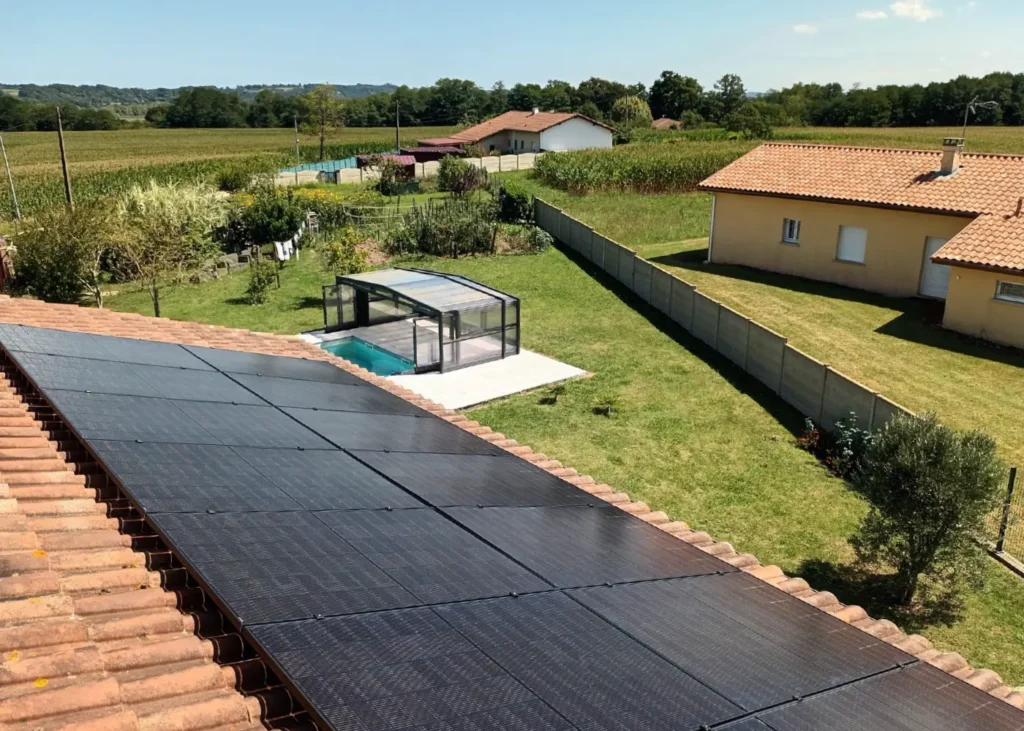 Installation de panneaux solaires 5,95 kWc à Oeyregave (40300) réalisée par Adekwatts Pyrénées-Atlantiques