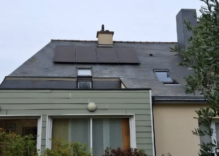 Panneaux solaires 2 kWc installés à Rennes (35000) par Adekwatts Ille-et-Vilaine
