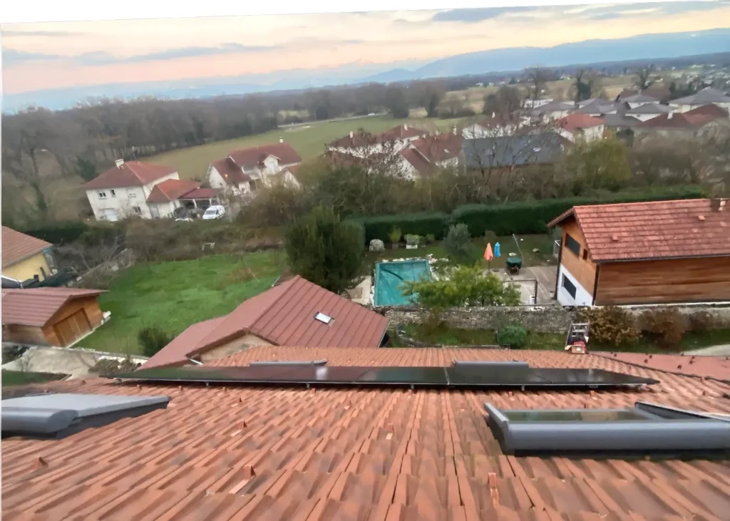 Installation de panneaux solaires 3 kWc à Saint-Genis-Pouilly (01630) par Adekwatts Rhône